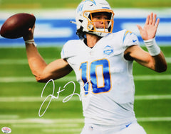 Justin Herbert Los Angeles Chargers Signed Autographed 8" x 10" Photo PAAS COA