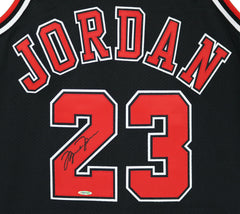 Michael Jordan Chicago Bulls Signed Autographed Black #23 Jersey Upper Deck UDA Witnessed COA
