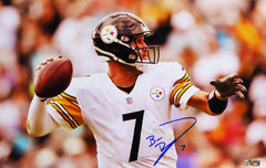 Ben Roethlisberger Pittsburgh Steelers Signed Autographed 17" x 11" Photo Heritage Authentication COA
