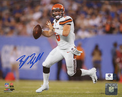 Baker Mayfield Cleveland Browns Signed Autographed 8" x 10" Scrambling Photo Global COA