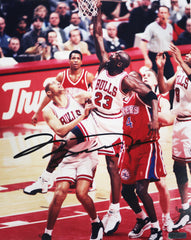 Michael Jordan Chicago Bulls Signed Autographed 8" x 10" Photo Authenticated Ink COA