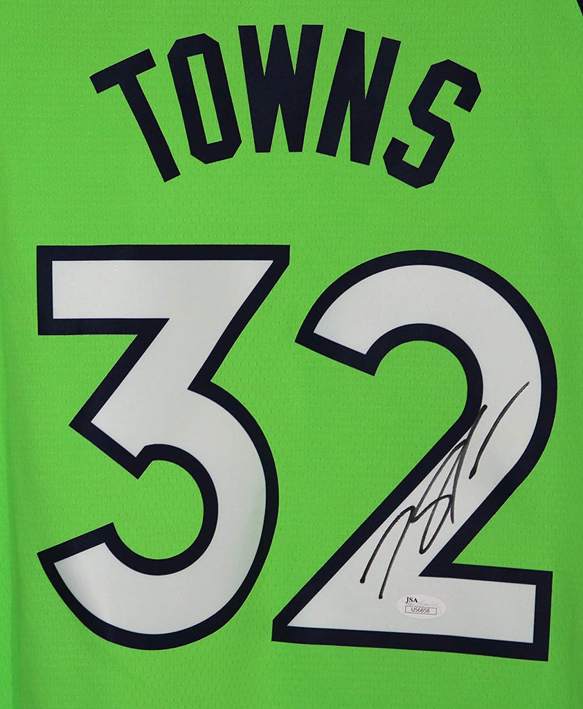 Karl-Anthony Towns Signed Photo - Timberwolves11x14 PSA DNA COA 1A