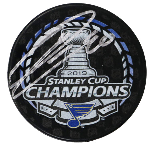 Ryan O'Reilly St. Louis Blues Signed Autographed 2019 Stanley Cup Champions Hockey Puck Global COA with Display Holder