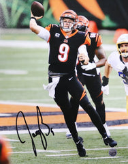 Joe Burrow Cincinnati Bengals Signed Autographed 8" x 10" Passing Photo PRO-Cert COA