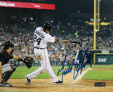 Miguel Cabrera Detroit Tigers Signed Autographed 8" x 10" Hitting Photo Heritage Authentication COA