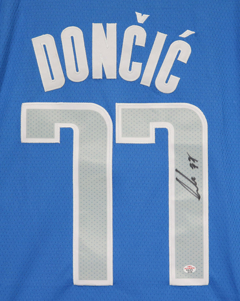 Luka Doncic Dallas Mavericks Signed Autographed Navy Blue Custom #77 Jersey  PAAS COA at 's Sports Collectibles Store