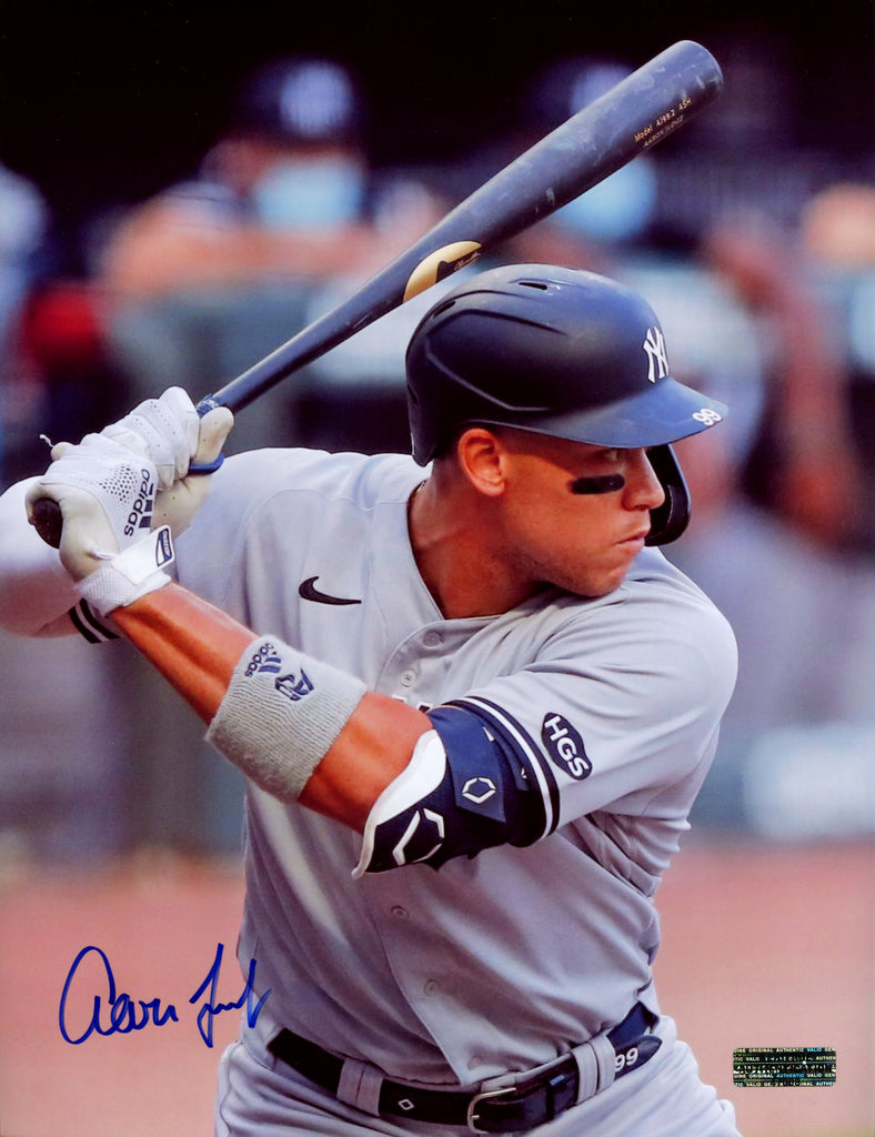 Aaron Judge New York Yankees Signed Autographed 8-1/2 x11 Photo HA